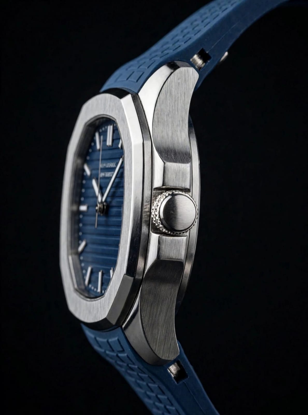 QUARTZ - The Blue Nautilus